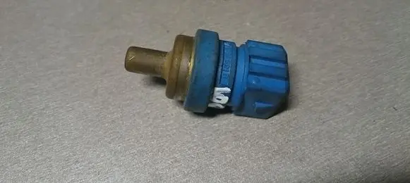 Audi A6 S6 C5 4B Coolant temperature sensor 078919501B