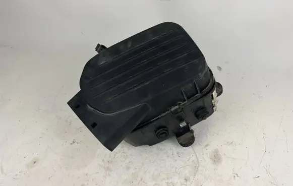 Maserati Levante Air filter box 670101257