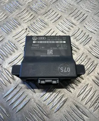 Volkswagen PASSAT B6 Gateway control module 3C0907530C 3C0907951A