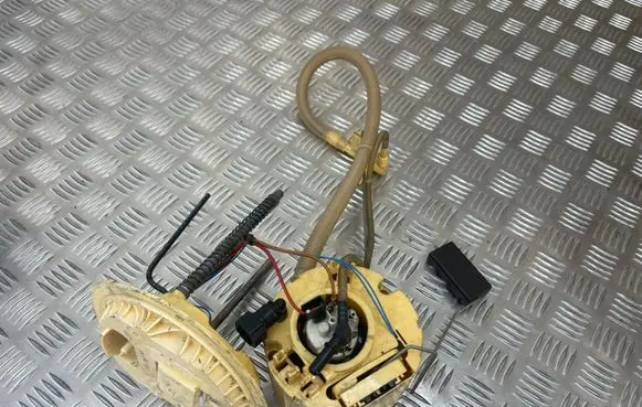 Mercedes-Benz R W251 In-tank fuel pump A2514700594