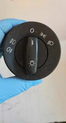 Skoda Octavia Mk2 (1Z) Light switch 748500470000 941431C 0416104