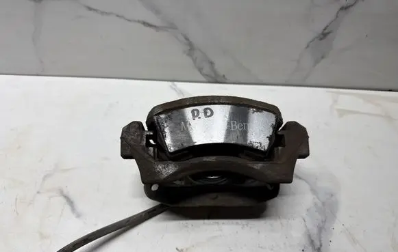 Mercedes-Benz A W176 Front brake caliper