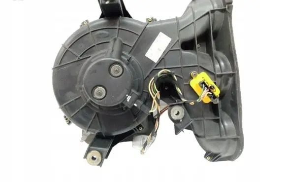 Peugeot Partner Heater fan/blower 9640315780