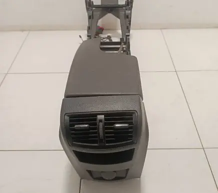 Opel Insignia A Armrest 13221926 13310902 524960853