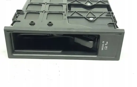 Volkswagen PASSAT B7 Head unit multimedia control 5N0035341F