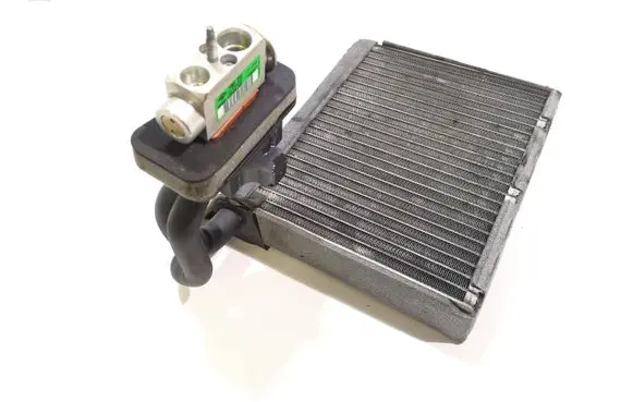Ford Focus Optional radiator AV619849AB