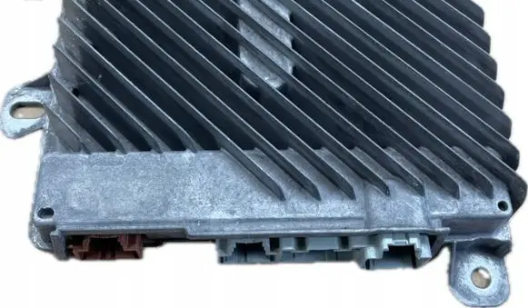 Buick Enclave II Sound amplifier 84370668