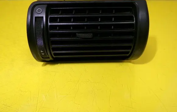 Audi A4 S4 B5 8D Dashboard side air vent grill/cover trim 8D1820902