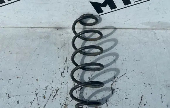 Citroen C4 II Picasso Front coil spring