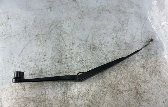 Chrysler 300 - 300C Front wiper blade arm