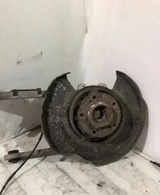 BMW M5 Rear wheel hub spindle/knuckle 3352676427003