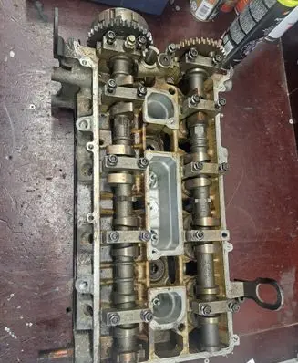 Ford Galaxy Engine head N570A