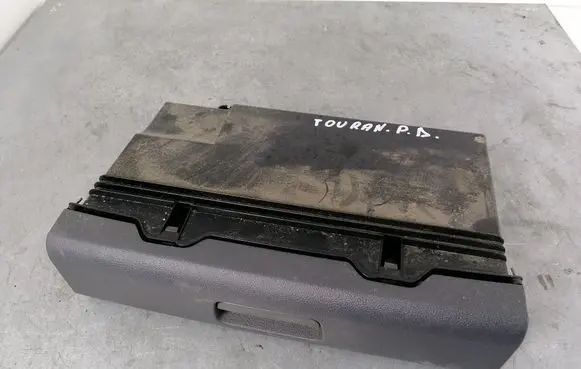 Volkswagen Touran I Front trunk storage compartment 1T0881580D