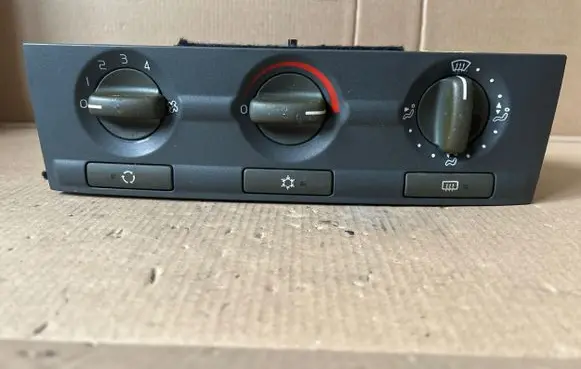 Volvo S40, V40 Climate control unit 4647041706 477819