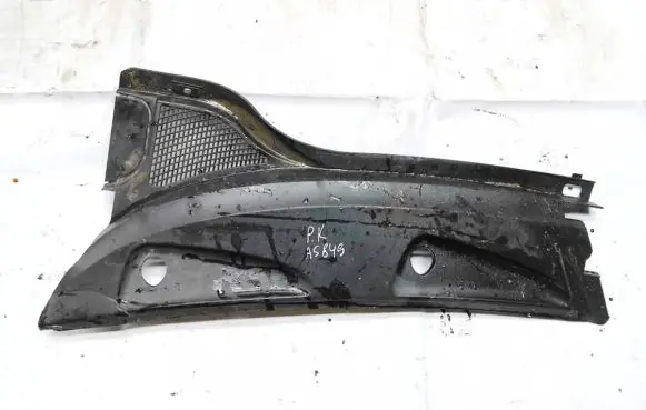 Renault Scenic I Wiper trim 8200050329