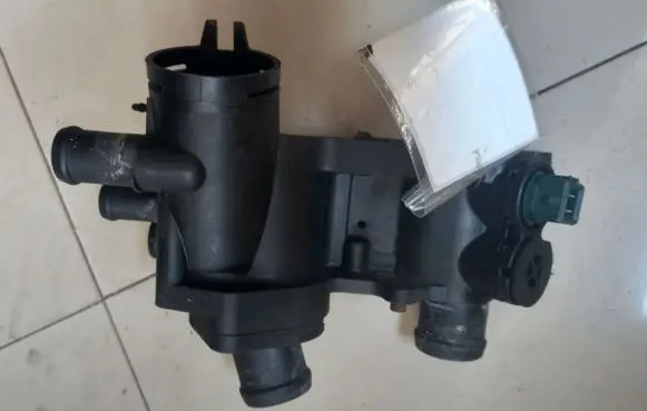 Volkswagen Golf IV Thermostat 