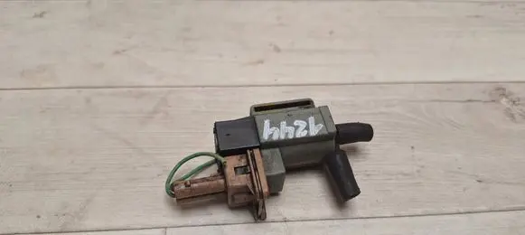 Hyundai i40 Turbo solenoid valve 351202A400 11T179