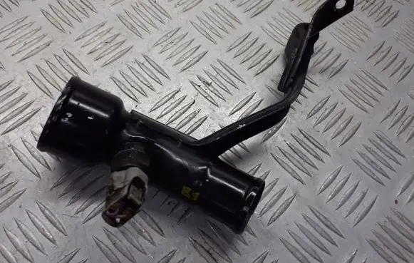 Toyota Auris 150 Engine coolant pipe/hose