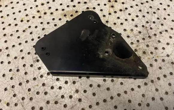 Microcar M.GO Air filter cleaner box bracket assembly 