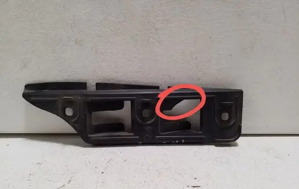 Volkswagen Golf V Front bumper mounting bracket 1K0807183