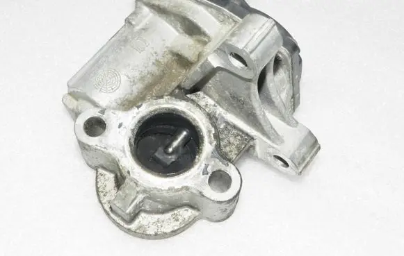 Nissan Qashqai EGR valve 1471000Q1E 147100789R