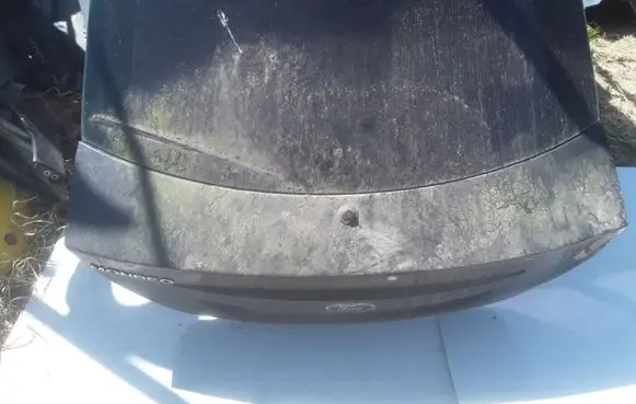 Ford Mondeo MK II Tailgate/trunk/boot lid