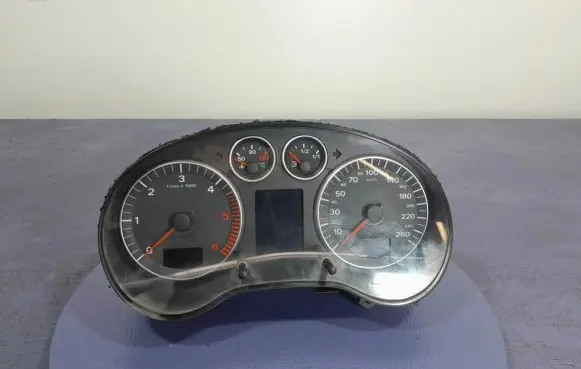 Audi A3 S3 8P Speedometer (instrument cluster) 8P0920930F