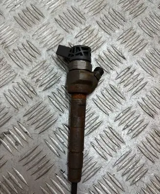 BMW 3 F30 F35 F31 Fuel injector 0445110382 781070202