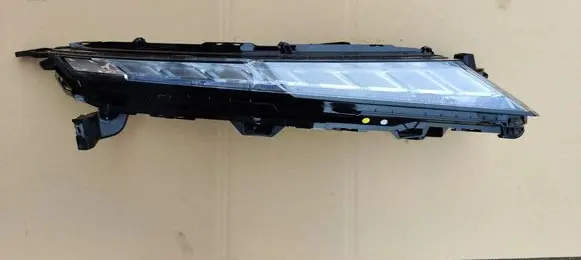 Mitsubishi Eclipse Cross LED Daytime headlight EDM92206010
