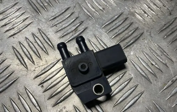 Peugeot 607 Exhaust gas pressure sensor 9662143180 10M11 DENS01170