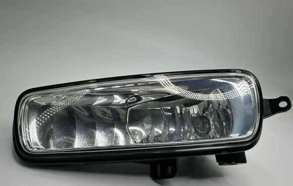 Ford Focus Front fog light 90041448