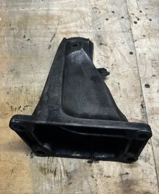 BMW 5 E60 E61 Engine mounting bracket 6761150 73681310 AC46000DF