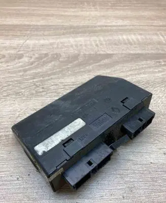 Renault Safrane Comfort/convenience module 1621682Z1