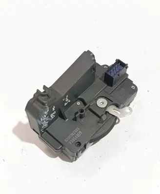 Opel Vivaro Loading door lock 8200282303 93851809