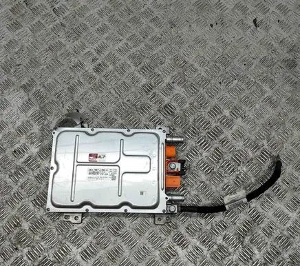 Voltage converter inverter