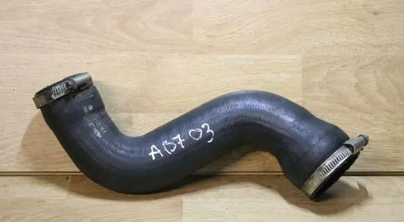 Audi A4 S4 B7 8E 8H Air intake hose/pipe 8E0145836K