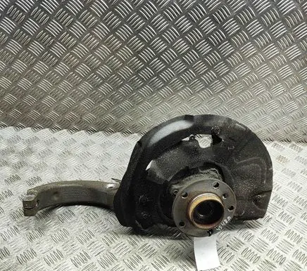 BMW X5 E70 Front wheel hub 6773784