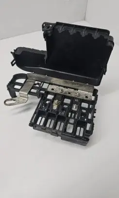Opel Corsa D High voltage junction box 