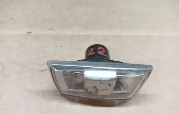 Opel Astra H Front fender indicator light 13131298 13131299
