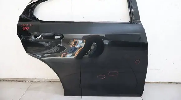 Lexus ES VII XZ10 Rear door DRZWIES