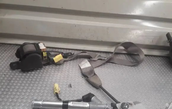 Honda FR-V Front seatbelt NSB094GL06