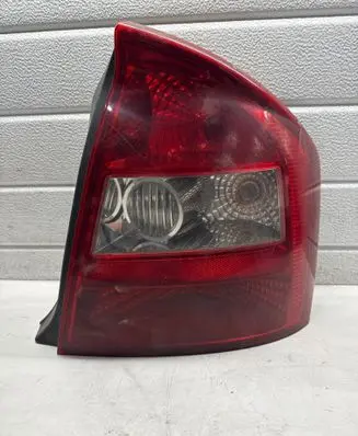 KIA Cerato Rear/tail lights 924022F0