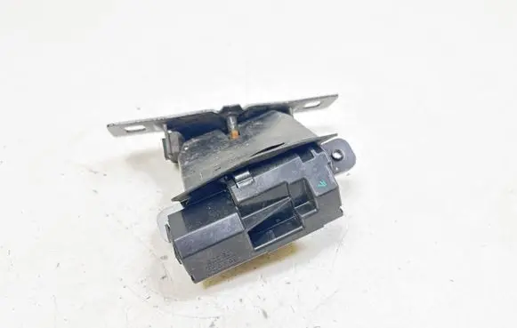 Ford Fiesta Tailgate/trunk/boot lock/catch/latch 8A61A442A66