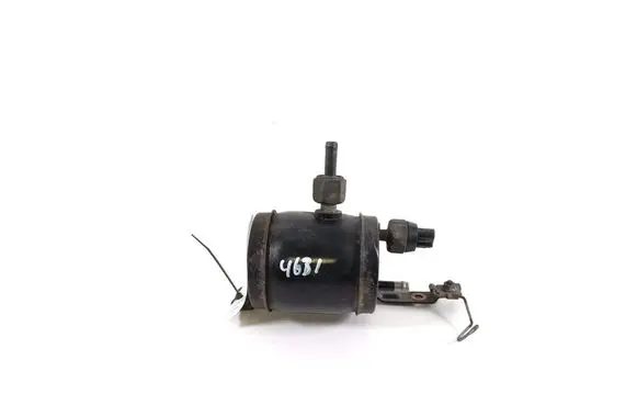 Autres pièces compartiment moteur