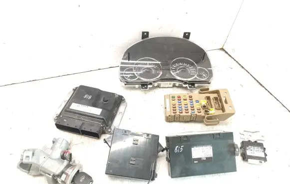 Engine ECU kit and lock set