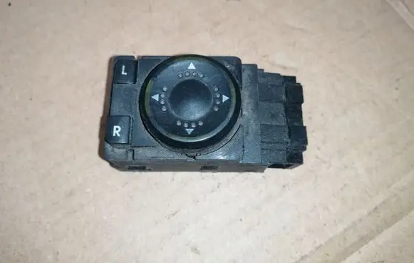 Volkswagen PASSAT B5 Wing mirror switch 3B1959565B
