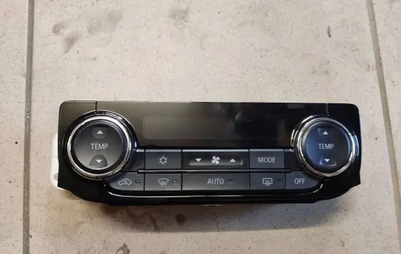 Mitsubishi Outlander Climate control unit CAB502A047A 7820BJ00XA