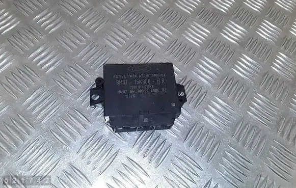 Ford Focus Parking PDC control unit/module BM5T15K866BR