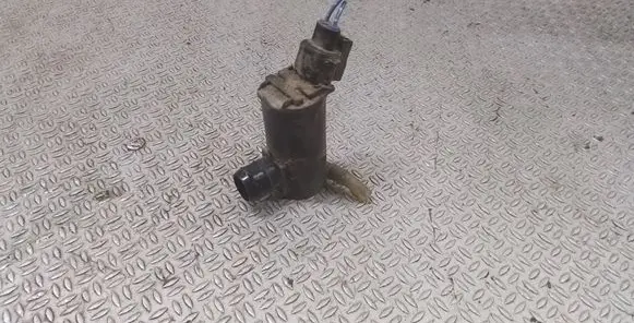 Toyota RAV 4 (XA20) Headlight washer pump 