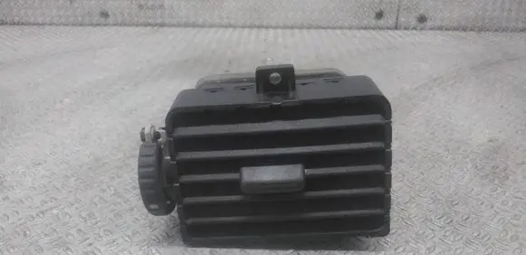 Nissan Almera N16 Dash center air vent grill 68751BN900